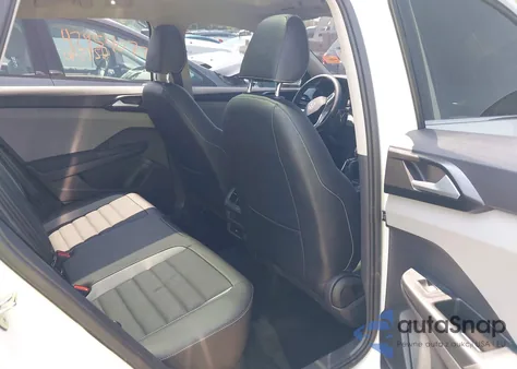 2022 Volkswagen Taos 1.5T Sel from USA, damaged, VIN 3VV2X7B2XNM033945